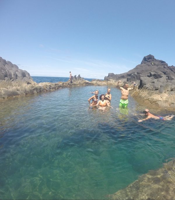 Experiências nas Grutas e Poça Simão Dias - Land Tours