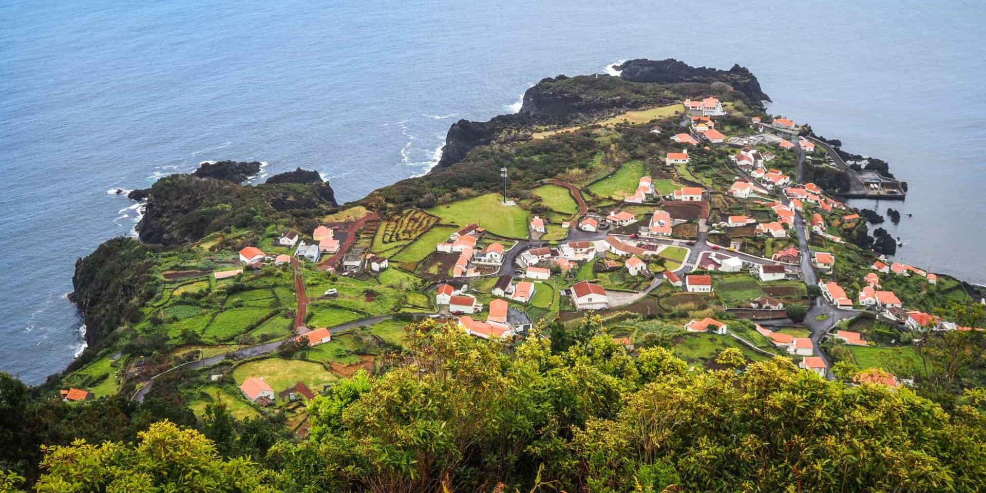 O que visitar na ilha de São Jorge (Açores) - Land Tours